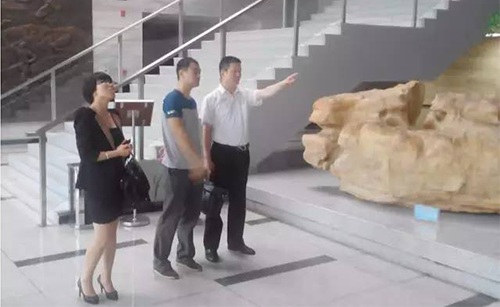 東方龍商務與國家級六安經(jīng)濟技術開發(fā)區(qū)簽定委托招商引資戰(zhàn)略合作協(xié)議