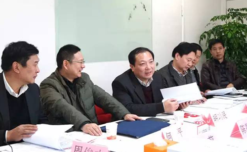 荊門市委常委、常務(wù)副市長胡功民率隊(duì)赴上海考察，與我司簽訂委托招商引資戰(zhàn)略合作協(xié)議
