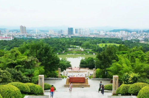 助力廣西百色右江區(qū)委托招商引資，加快新舊動(dòng)能轉(zhuǎn)換